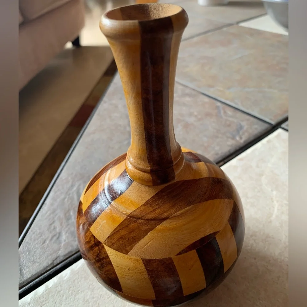Unbranded. Segmented 6